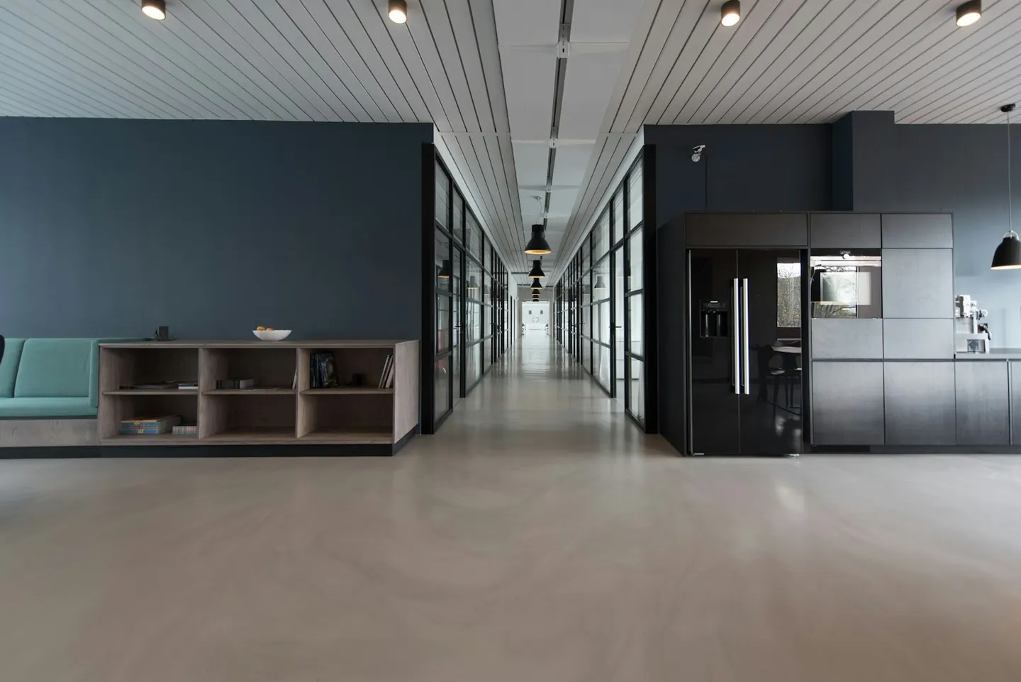 Main photo of the home at 400 Harbor Blvd