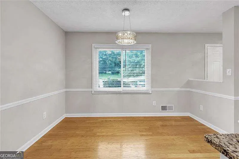 1198 Westfield Trce photo 6
